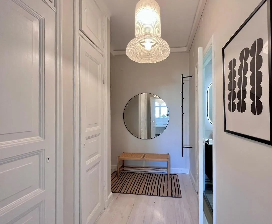 Stylish Flat Next To Metro Apartment Helsinki
